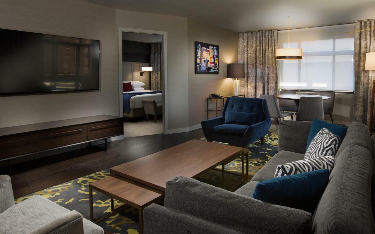 Hotel The Paramount