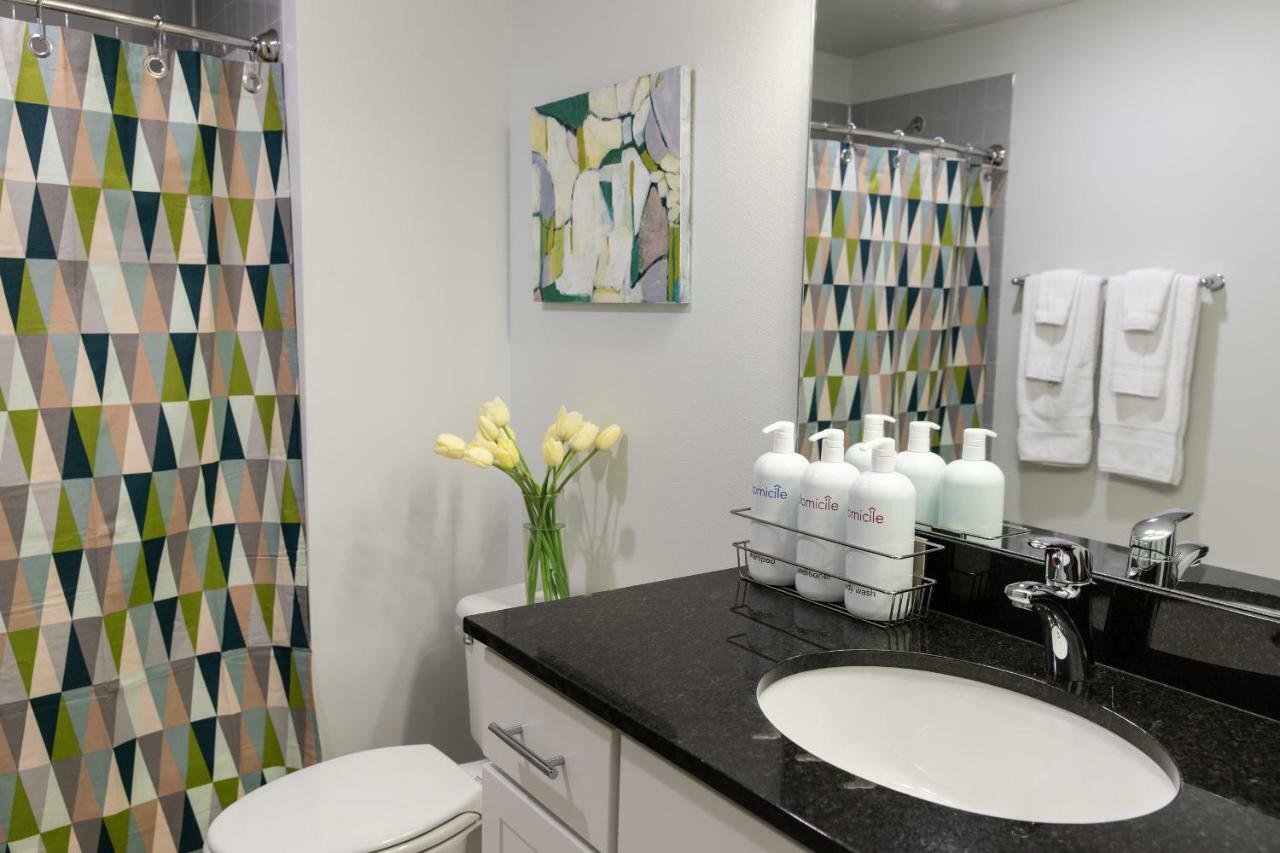 Domicile Suites At Harbor Steps Apartment