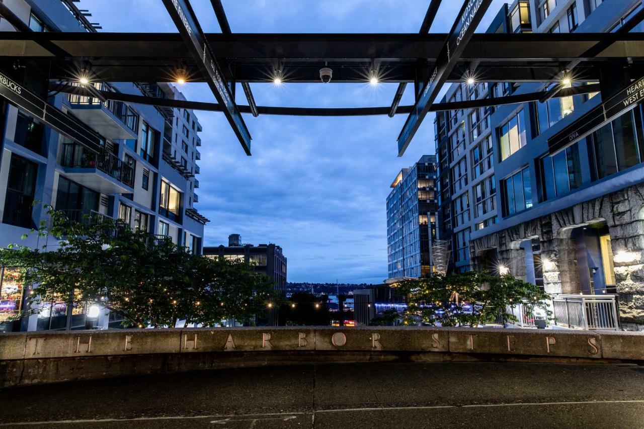 Domicile Suites At Harbor Steps Apartment