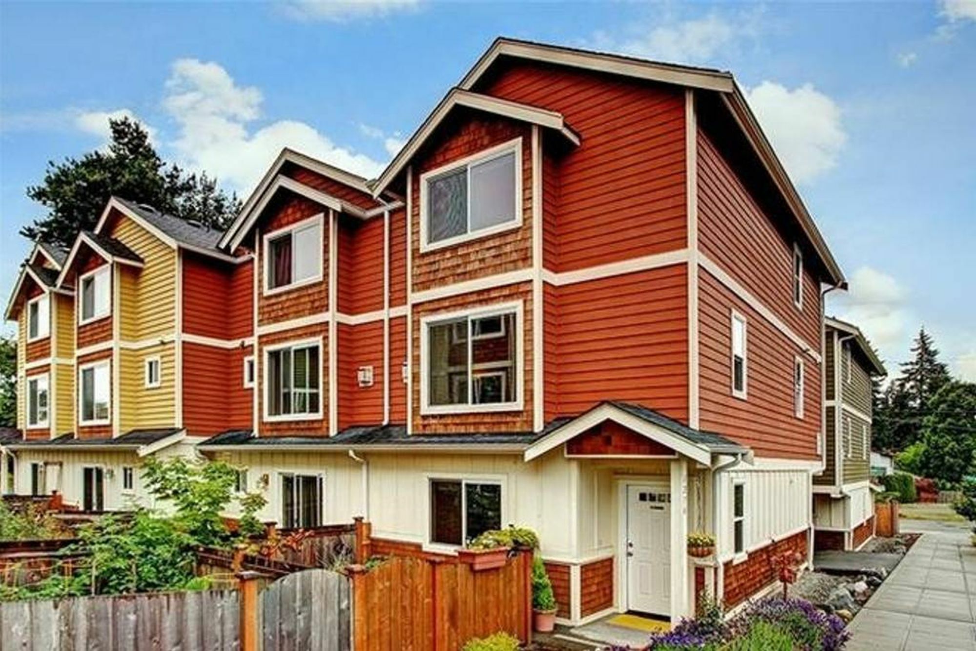 Super Spacious Modern Townhome * Seattle
