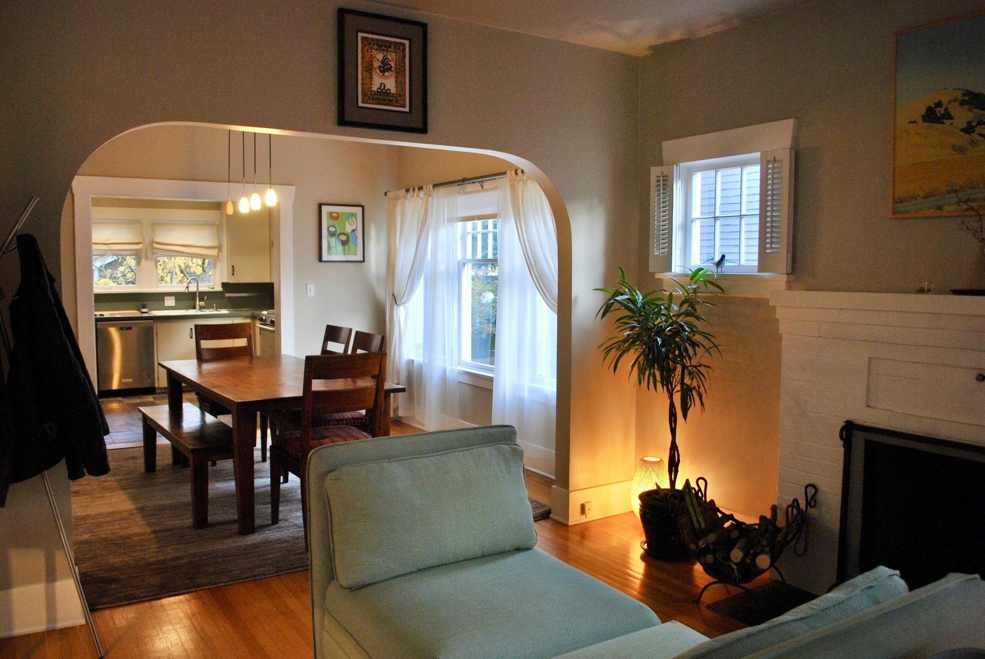 Stylish Craftsman Premium Comfort Apartment