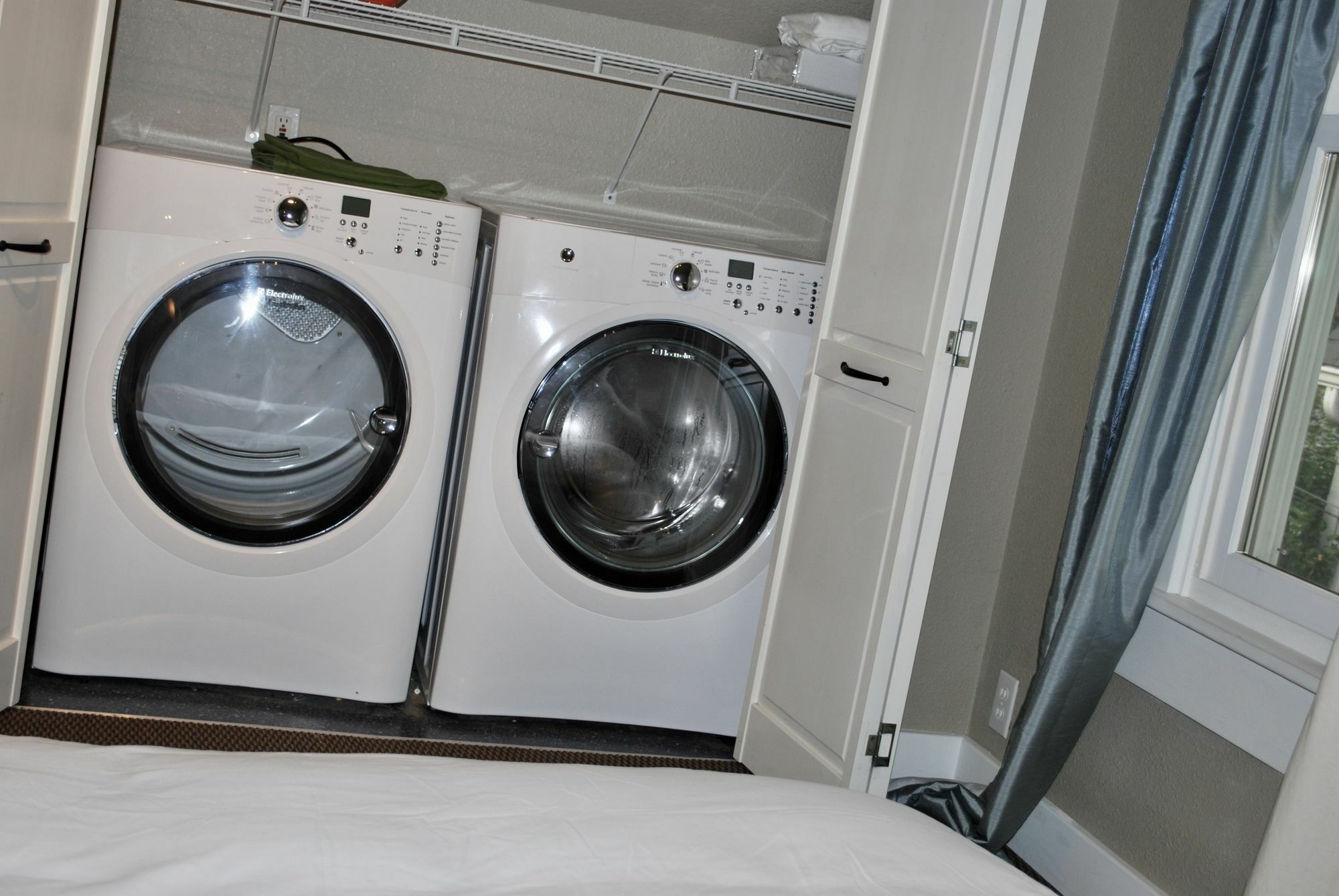 Stylish Craftsman Premium Comfort Seattle
