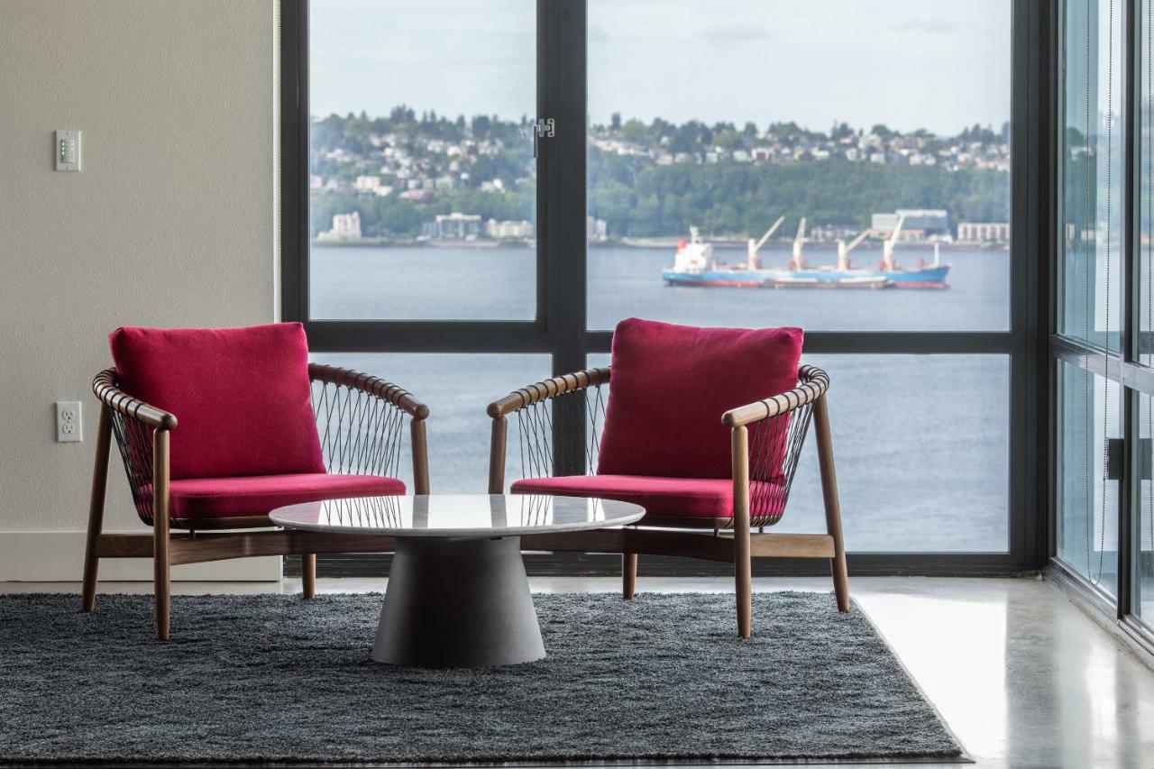 Domicile Suites At Harbor Steps *