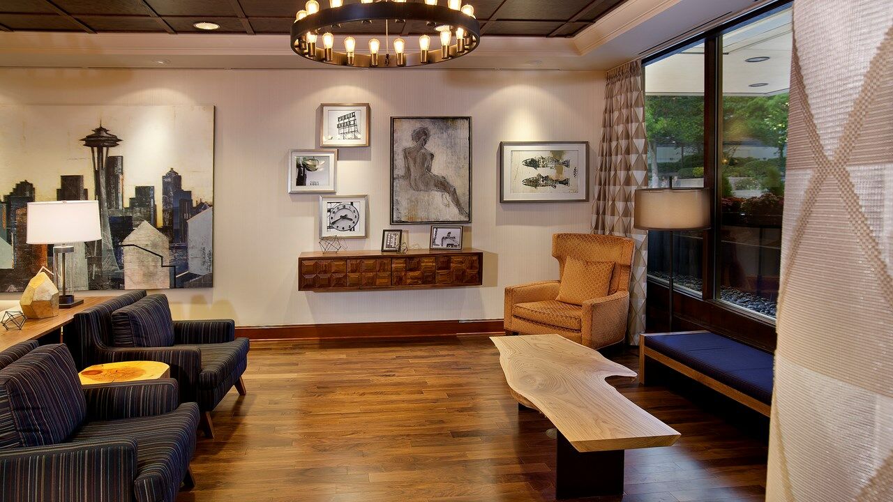 Warwick 4* Seattle