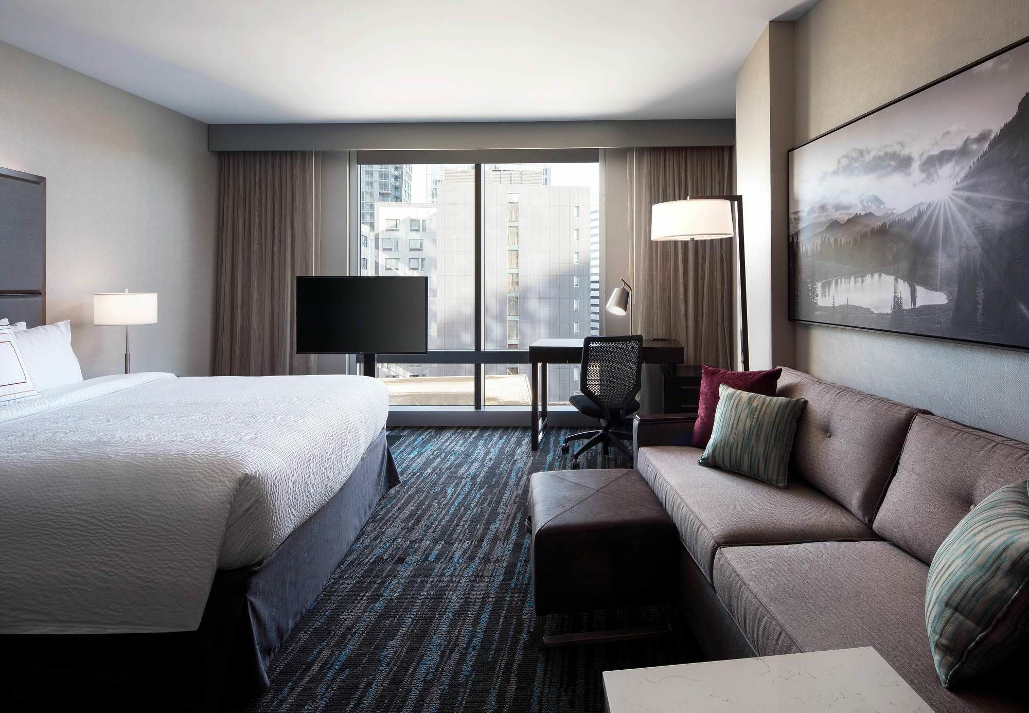 By Marriott Downtown Convention Center Hotel 3*