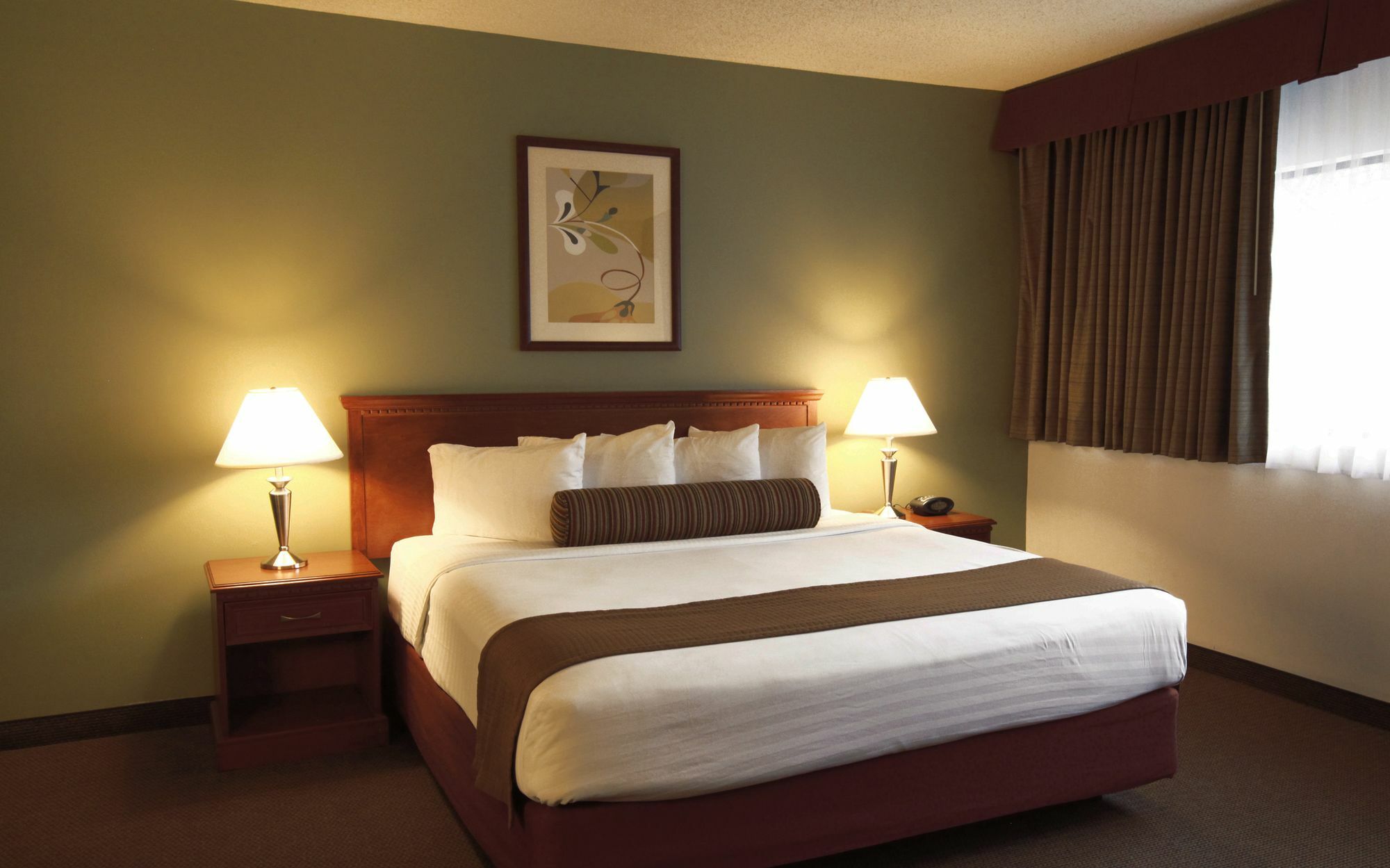 The Loyal Hotel 3*