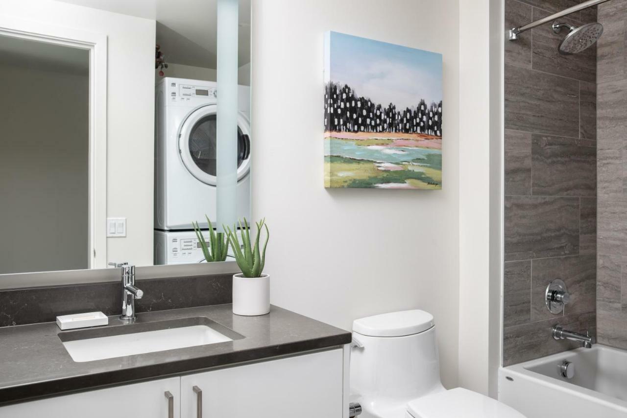 Apartment Domicile At Helios Seattle