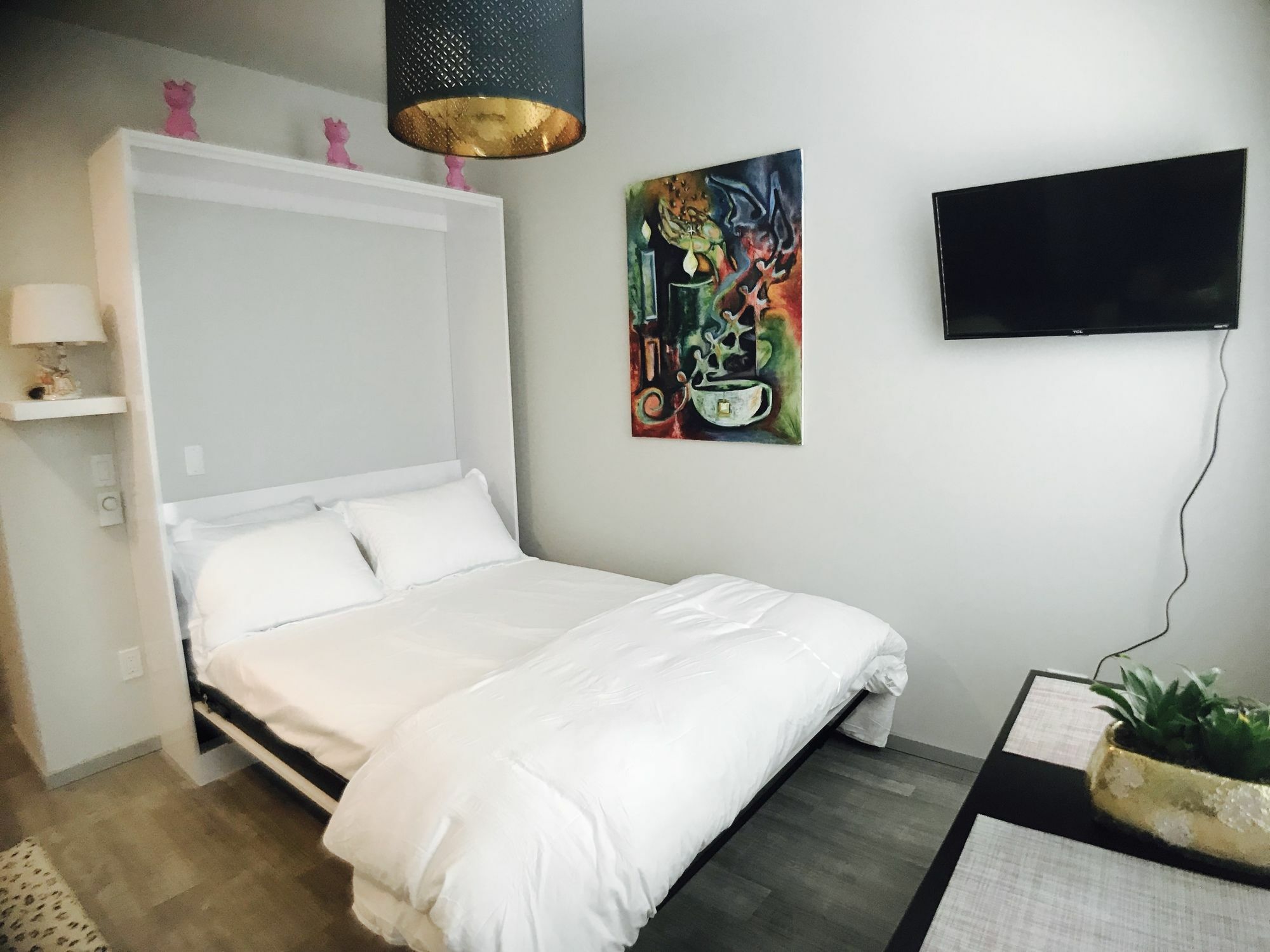 Colorful Spot In The Center Of Universe Apartment *