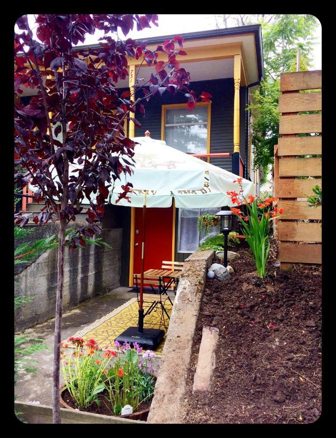 Greenlake Getaway *