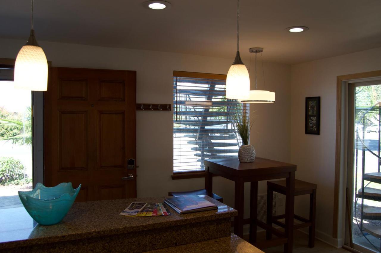 Water View Apartment