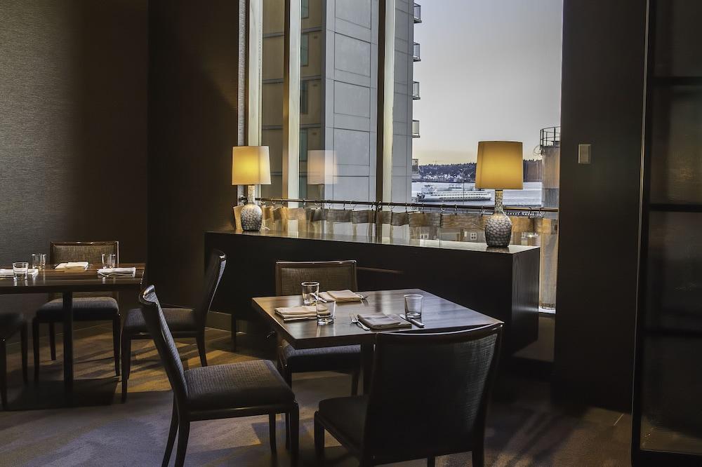 Four Seasons Hotel