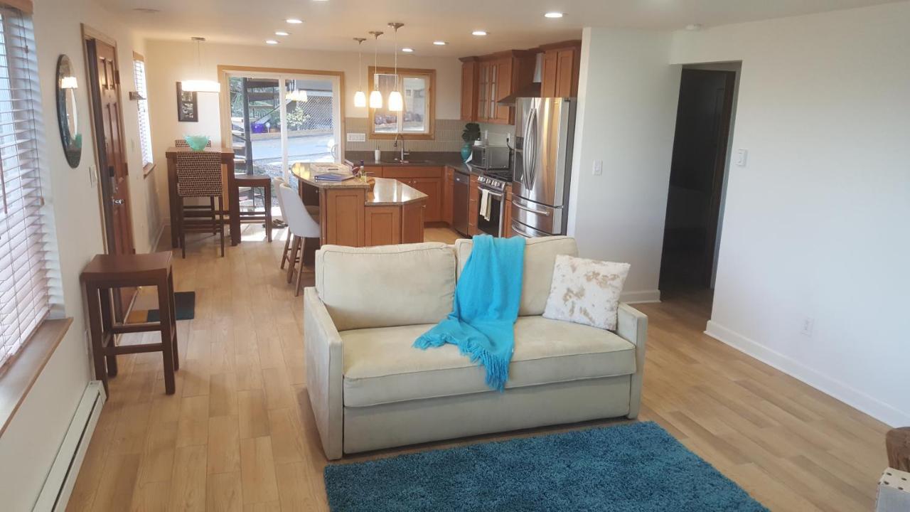 Apartment Water View