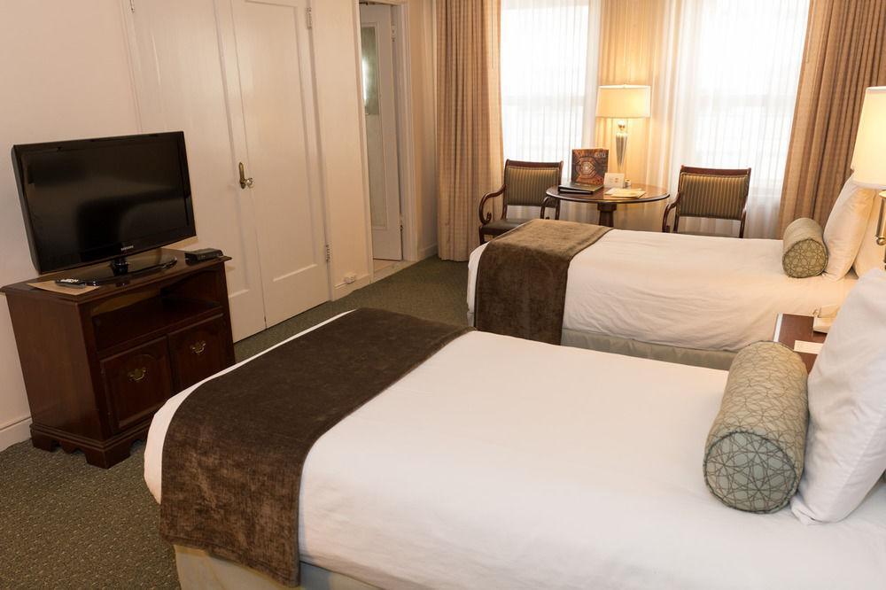 The At Virginia Mason Inn 2*