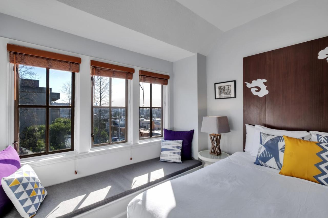 College Inn Seattle