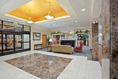 Express & North - Shoreline, An Ihg Hotel