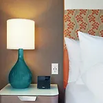 Staypineapple, University Inn, University District Seattle