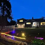 Private Seattle Getaway Home Near Lake Washington!