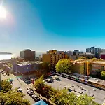 Belltown Court Sunset Suite