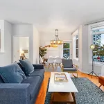 The Corner Nest At Belltown