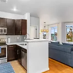 The Corner Nest At Belltown