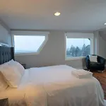 Craftsman With View Of Seattle
