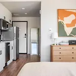 Blueground Capitol Hill Patio Gym Laundry Sea-729