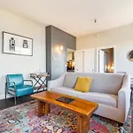 Oxford Apartment By At Mine Hospitality
