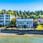 Seaside Serenity 1 Bedroom Apt With Balcony Near Alki