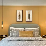 Cabin Vibes Condo In North Capitol Hill