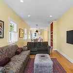 Phinney\'S Newest Family House With Bbq