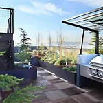 Blueground Lqa Gym Shared Garden Wd Lounge Sea-766