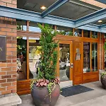Playing Blues At Belltown Court