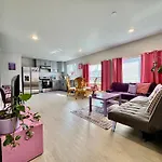 1 Bd Apt With 2 Extra Sofa Beds 13 Mins To Seatac Airport