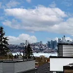 Lake & City View Modern Retreat W Ac