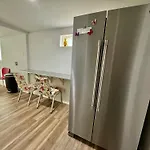 Private Room On The 1St Floor With Shared Bathroom Near Airport And Downtown Seattte