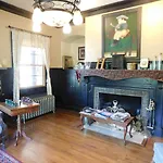 Bacon Mansion Bed And Breakfast