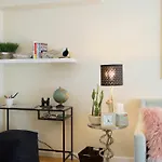 Super Spacious Modern Townhome