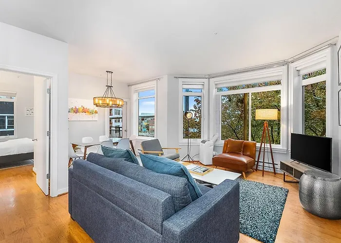 The Corner Nest At Belltown