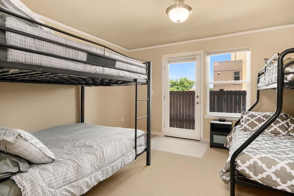 Vacation Home: Life's A Game Seattle