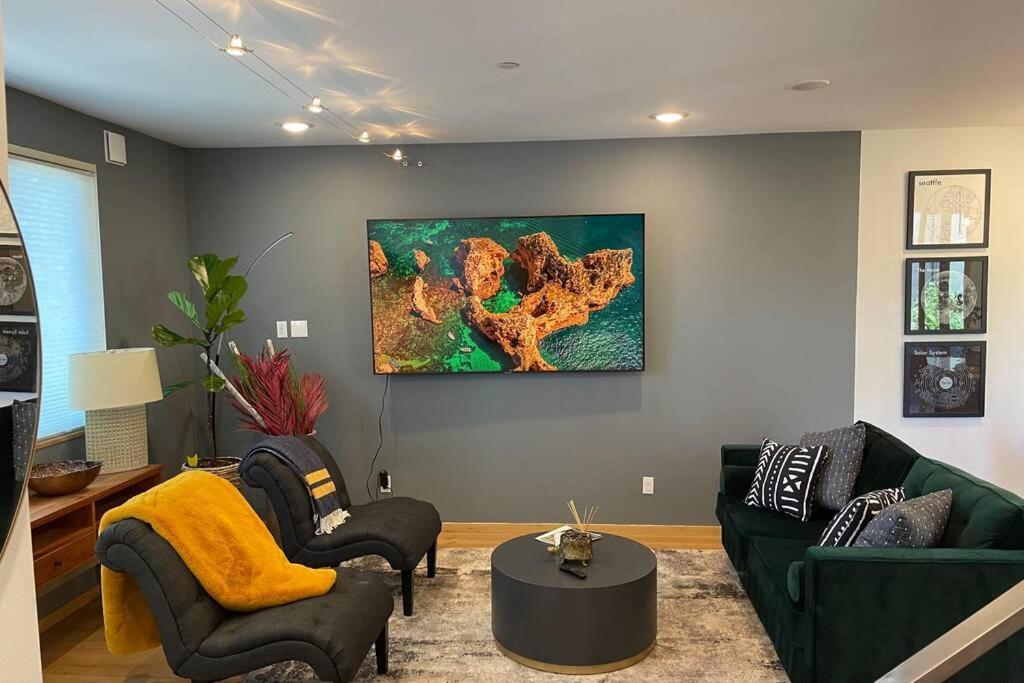 Apartment Cheerful New Modern Townhome Close To Downtown