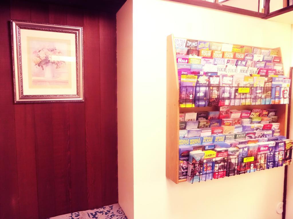 Hotel University Suites 2*