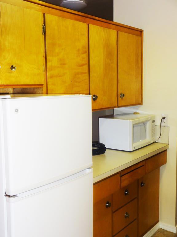 Hotel University Suites 2*