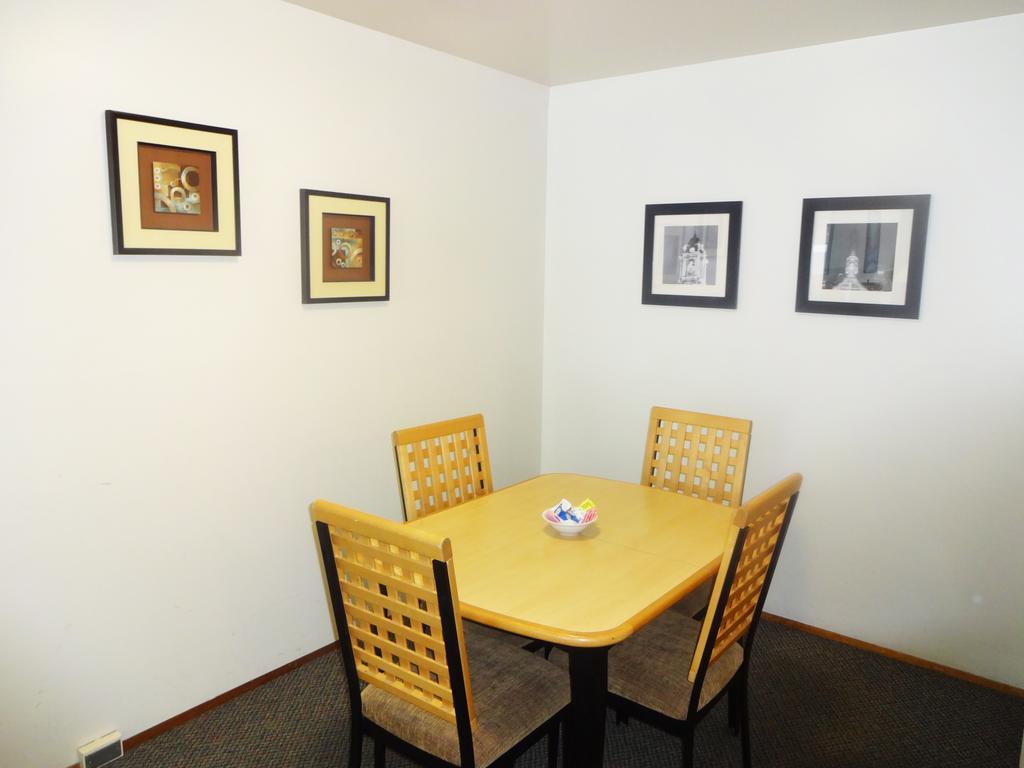 University Suites 2* Seattle