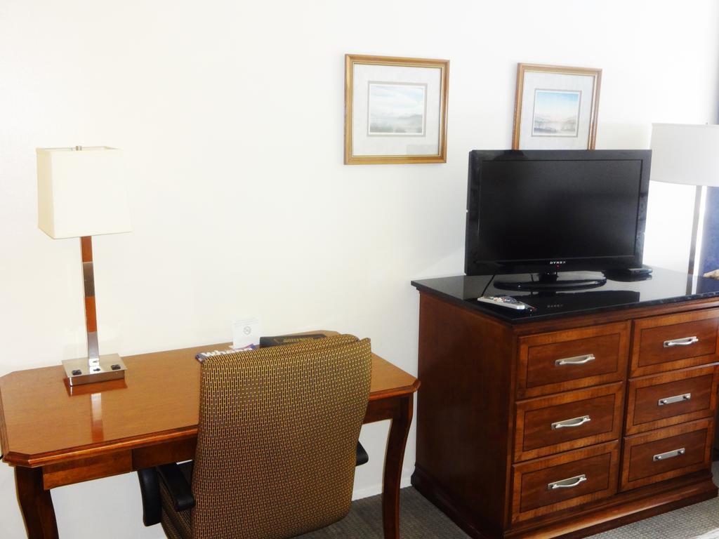Hotel University Suites