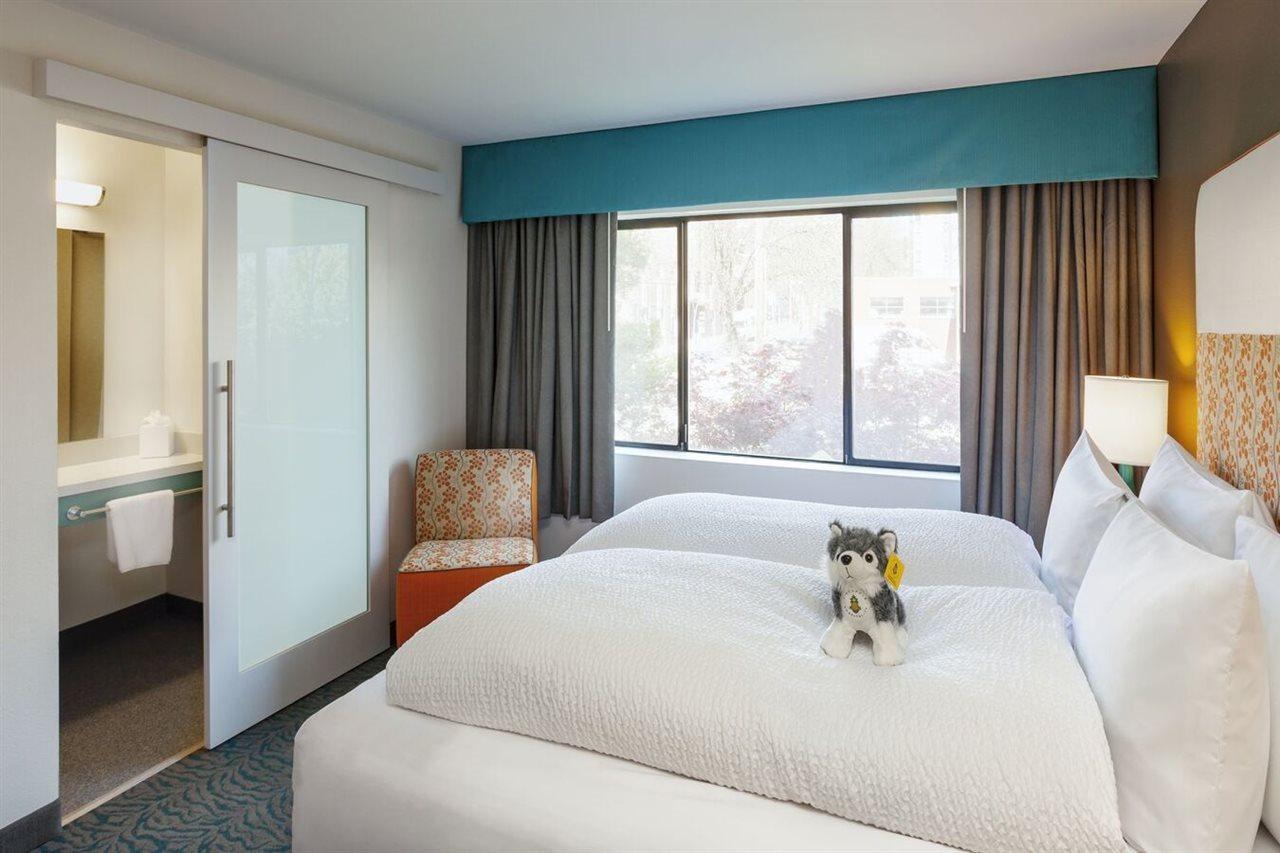 Staypineapple, Inn, District Hotel Seattle