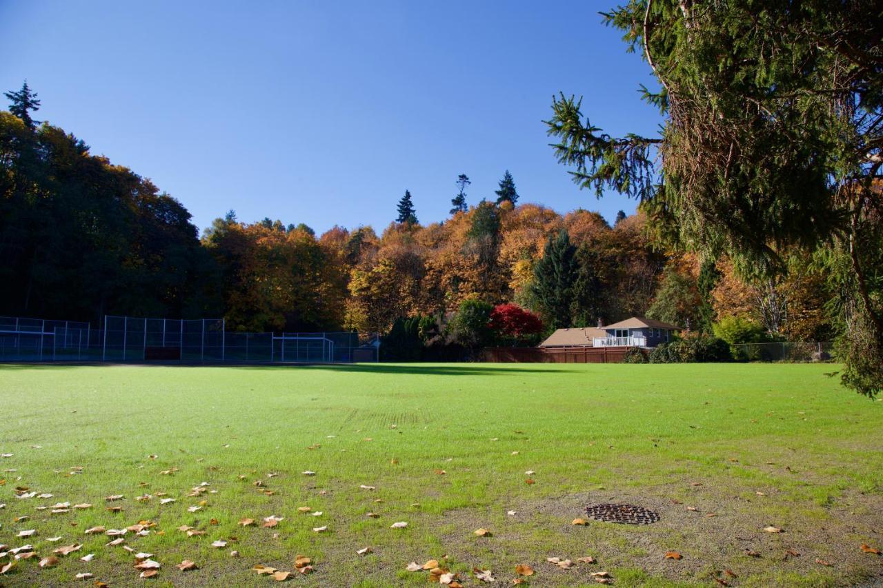 Private Getaway Near Washington! Seattle