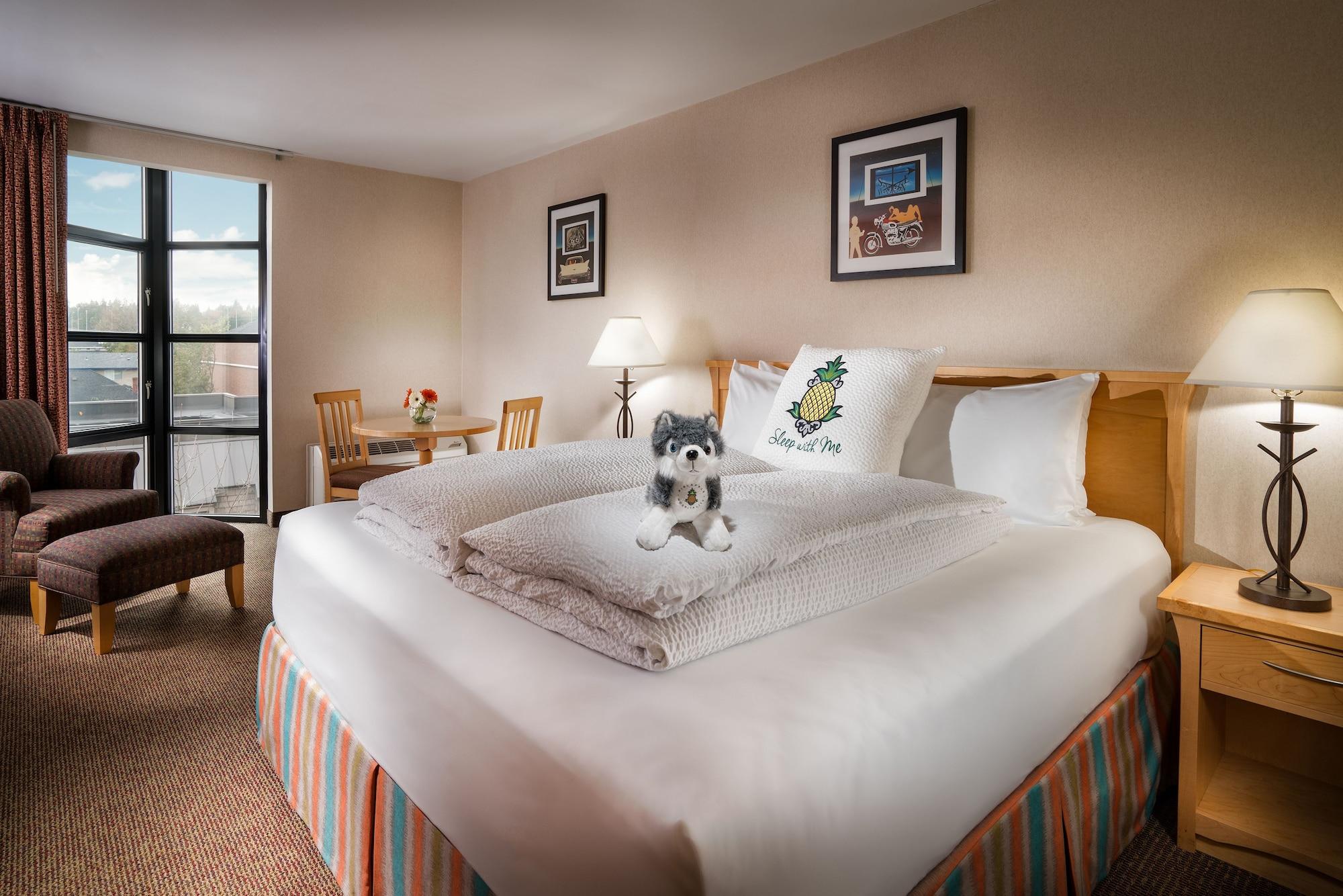 Staypineapple, Inn, District 3*