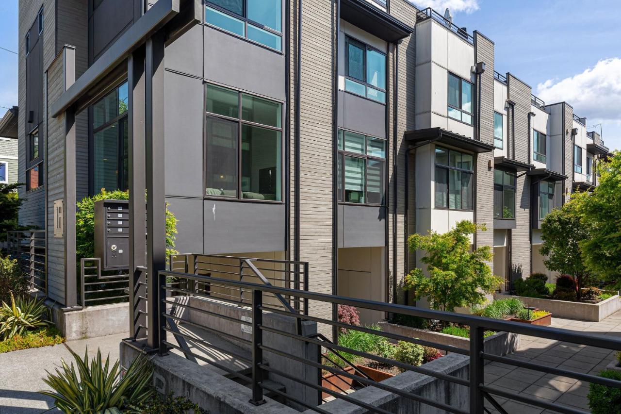 Deactivated- Rooftop Patio With Grill 2br 3ba Central, Walkable Location *