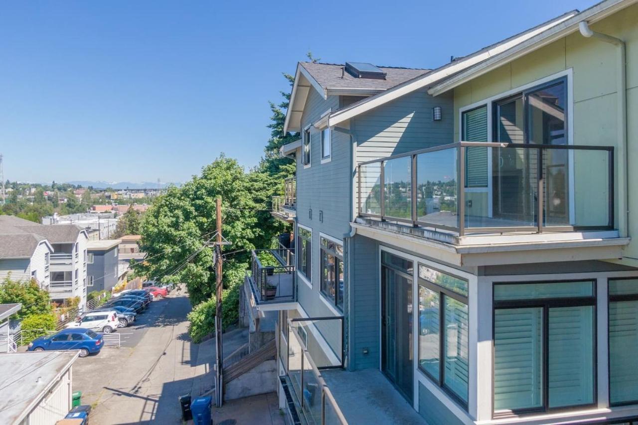 5 Min To Downtown Seattle! 3br & 2ba Cozy Townhome Townhouse Seattle