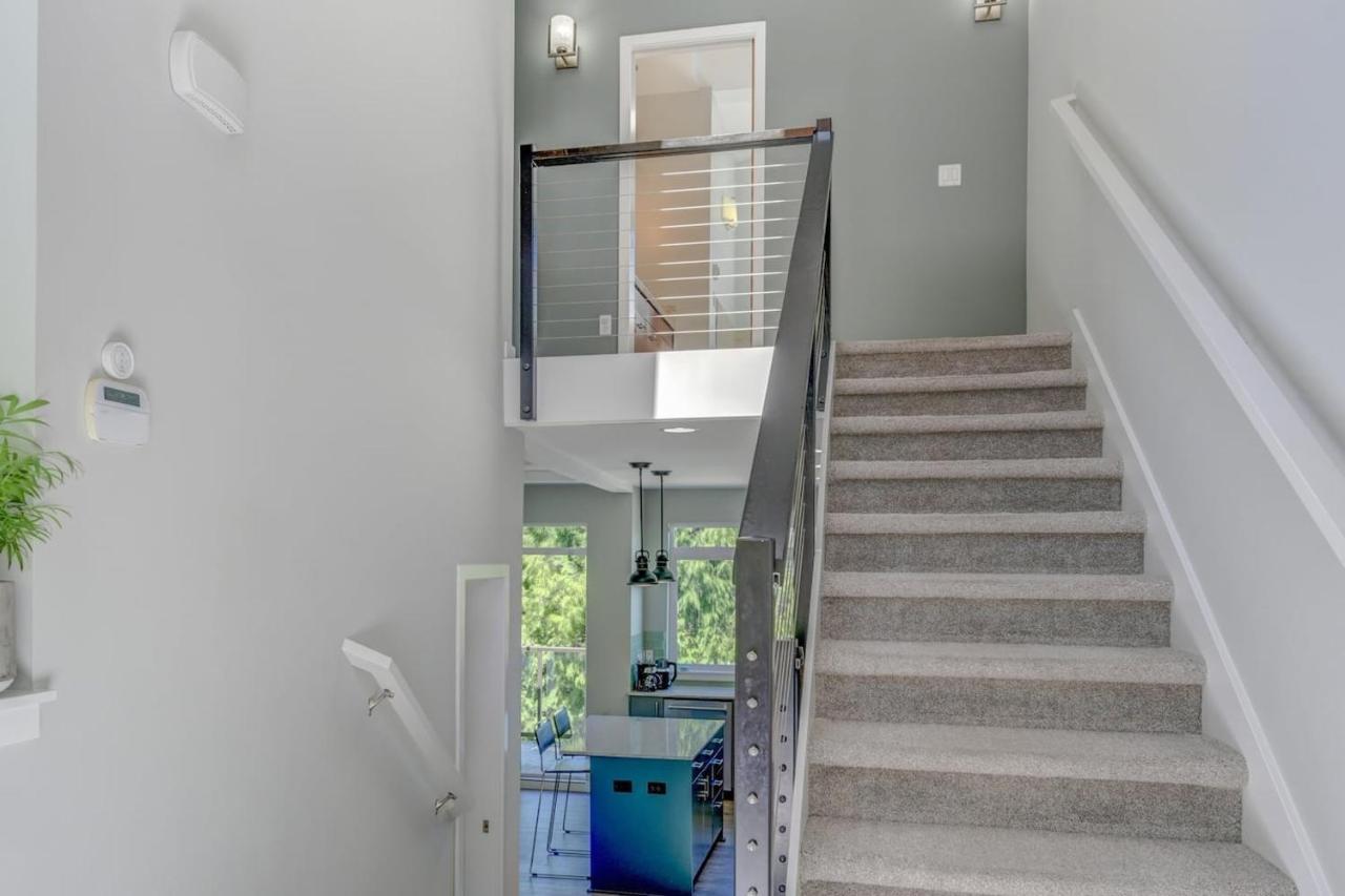 5 Min To Downtown Seattle! 3br & 2ba Cozy Townhome Townhouse Seattle